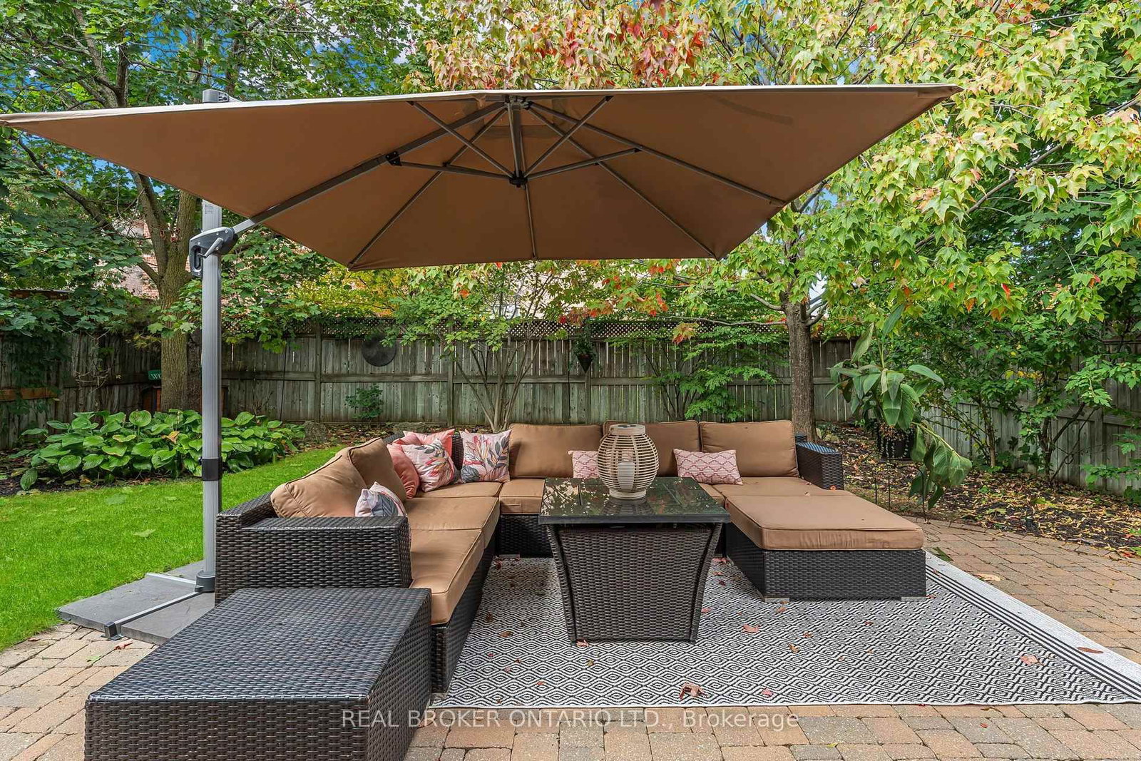 2243 Woodcrest Drive • Oakville, ON photo 45