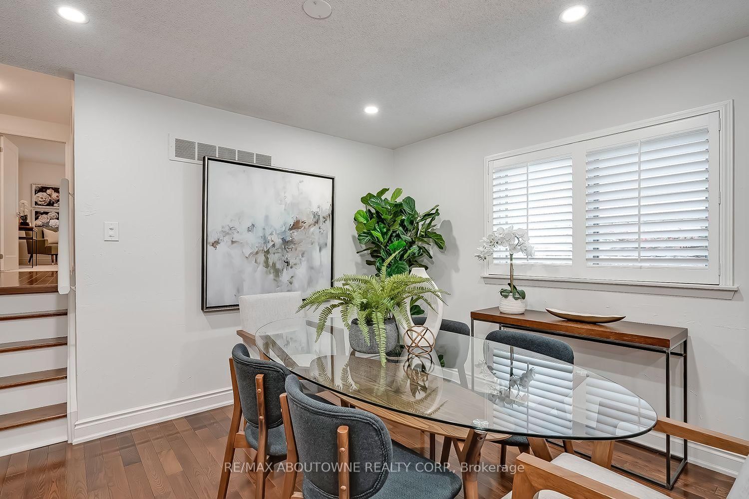 173 Arichat Road • Oakville, ON photo 11