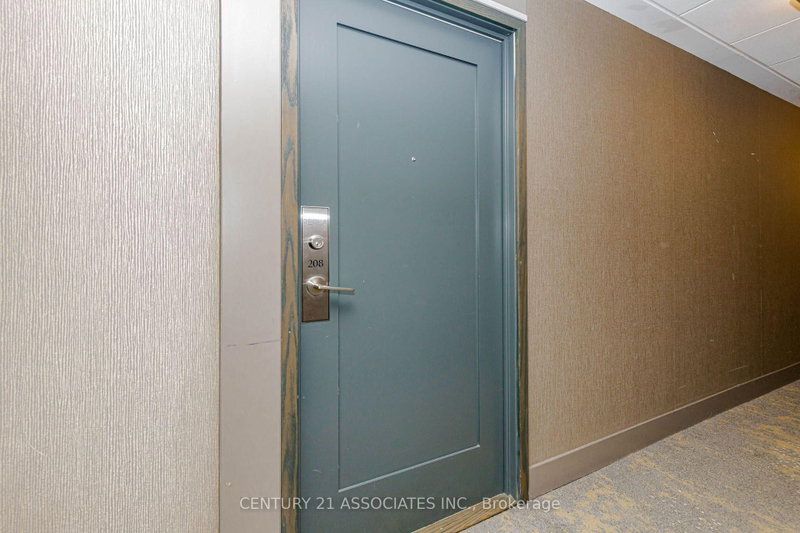 65 Watergarden Dr photo 5