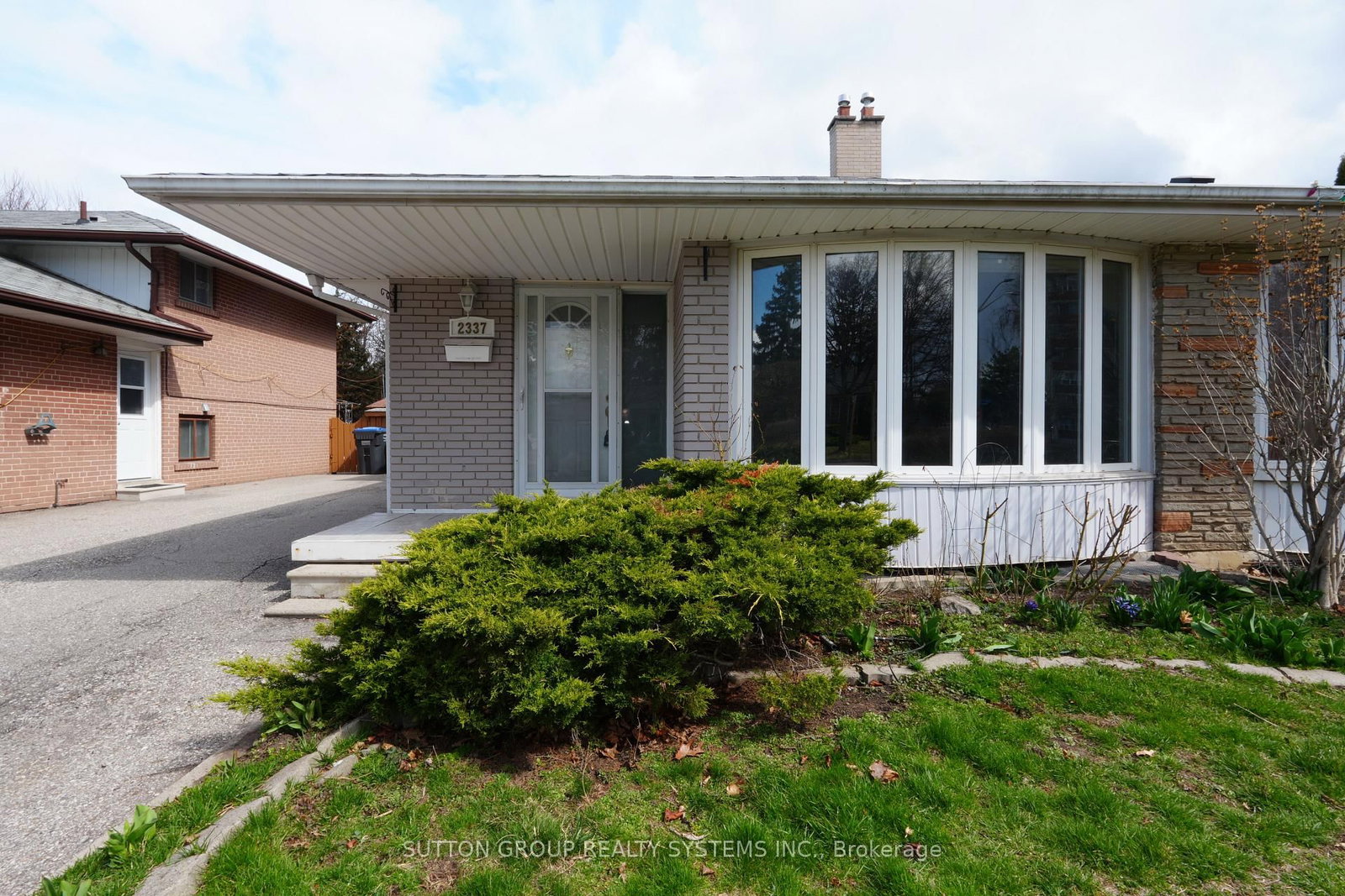 2337 Padstow Crescent, Clarkson, Mississauga, ON
