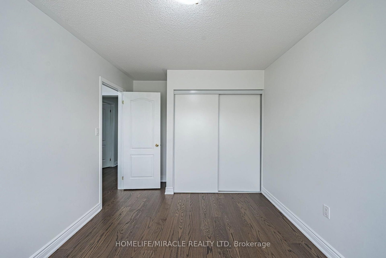Upper-354 Panhellenic Dr, Mississauga, view 34