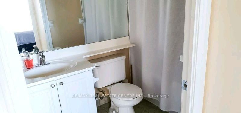 2023-3888 Duke Of York Blvd, Mississauga, view 17