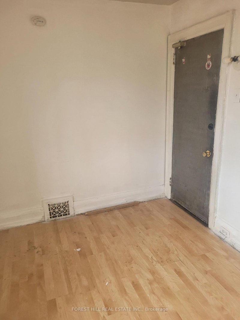666 Jane St photo 5