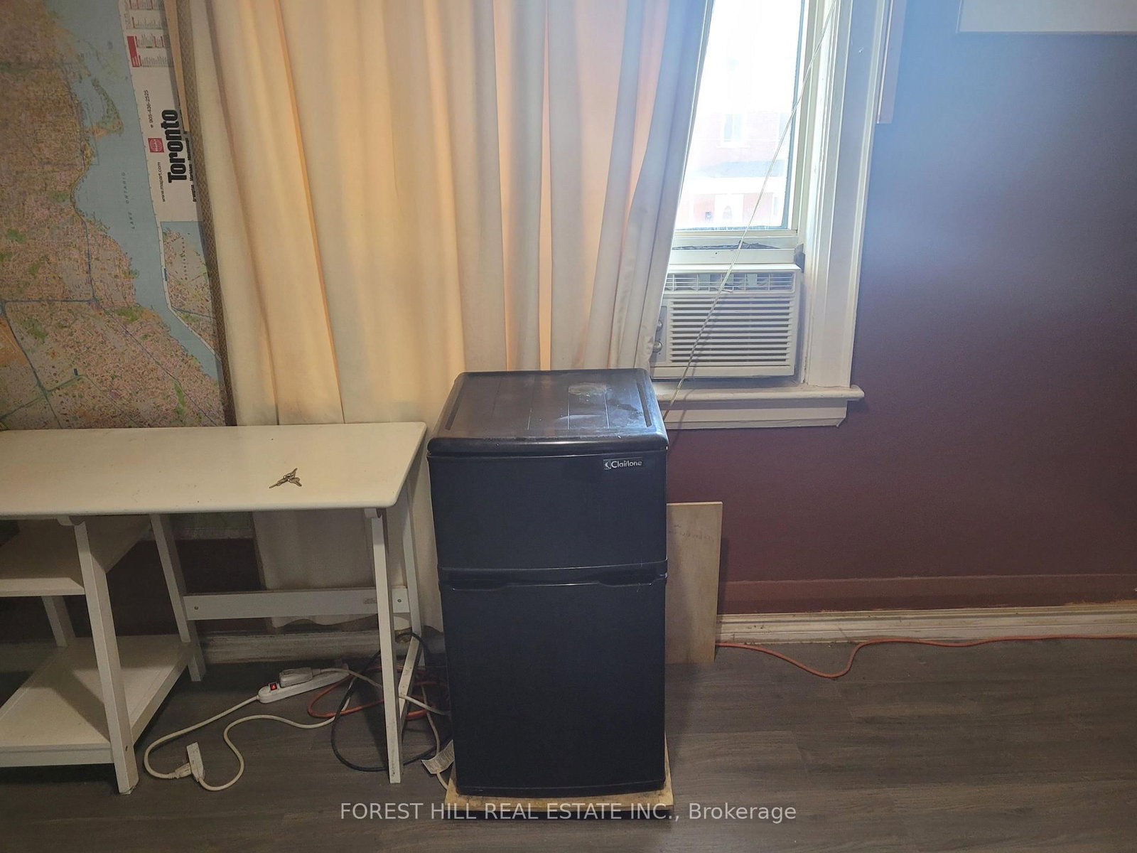 666 Jane St, Toronto, view 6