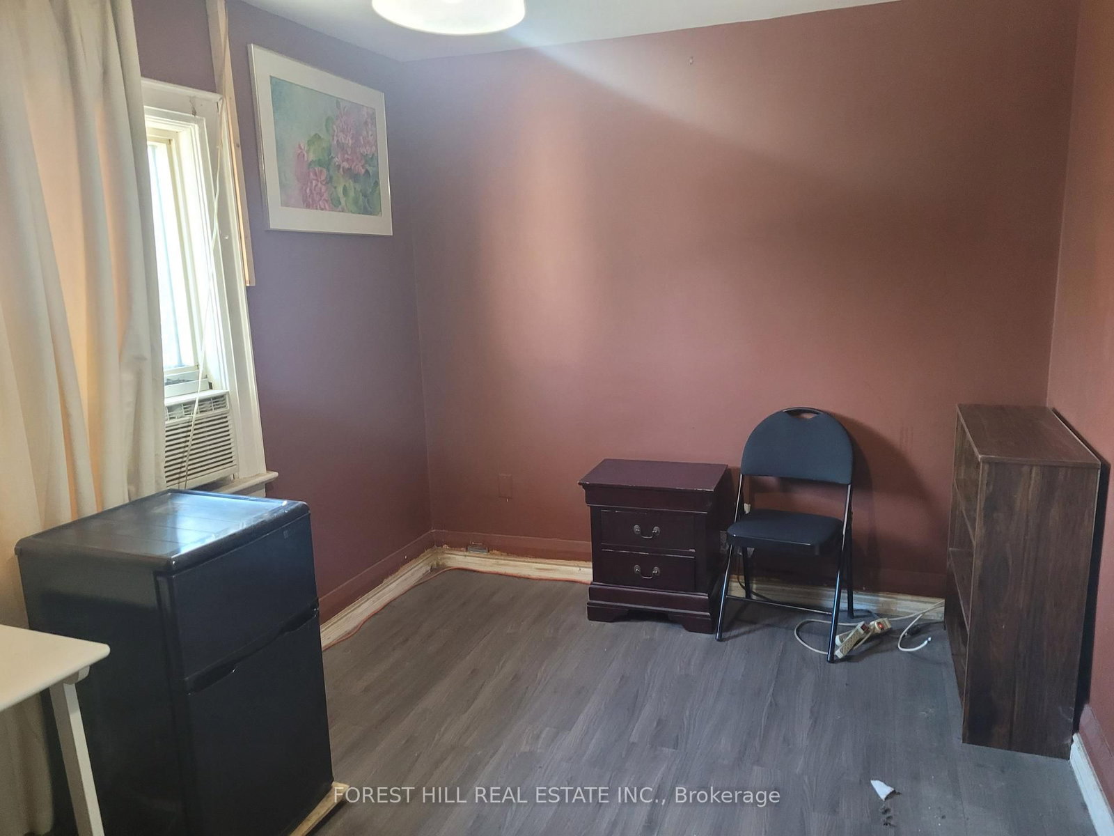 666 Jane St, Toronto, view 4