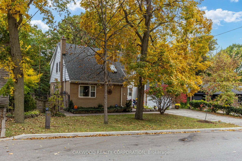 41 Greenbrook Drive