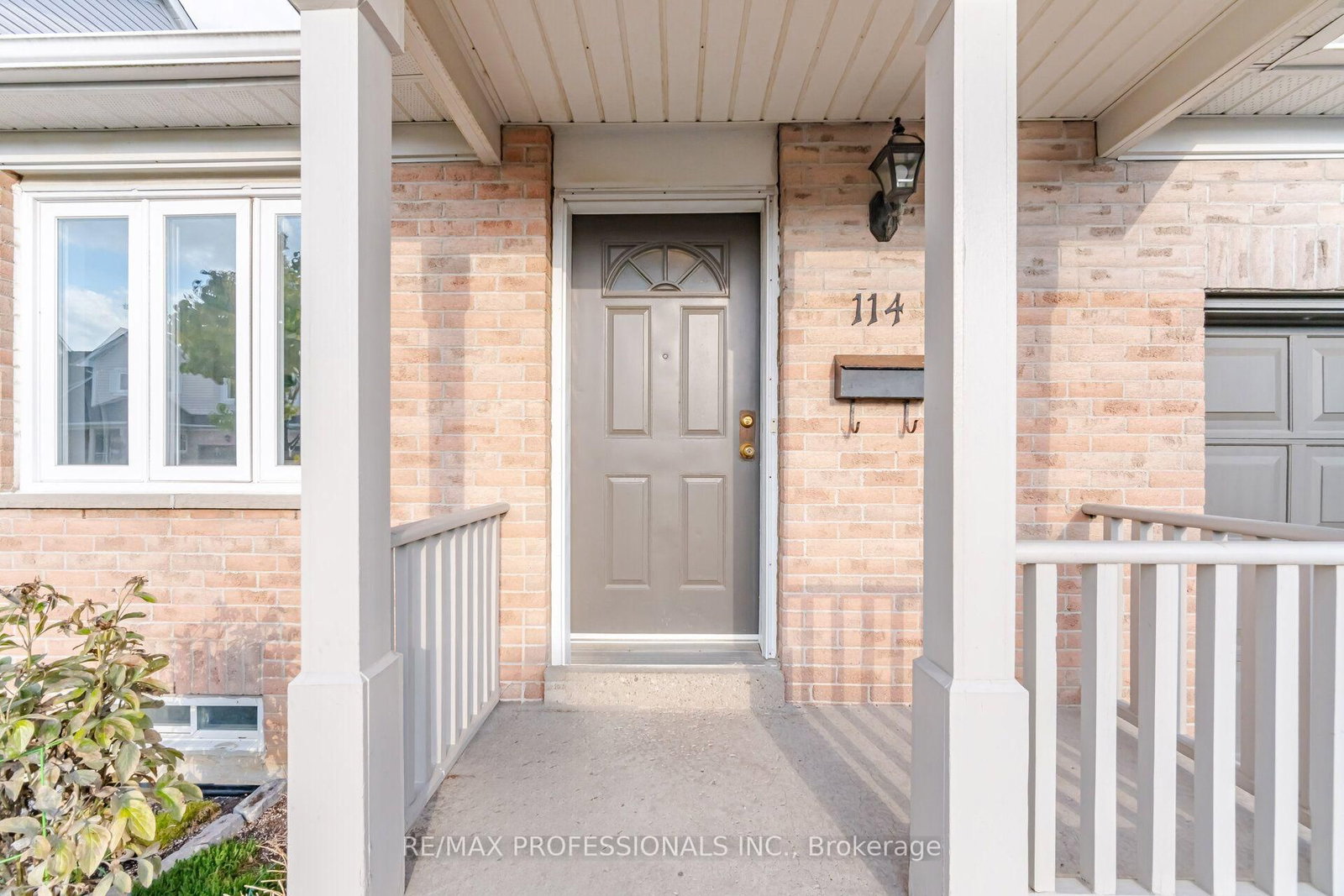 5910 Greensboro Drive • #114 • Mississauga, ON photo 2