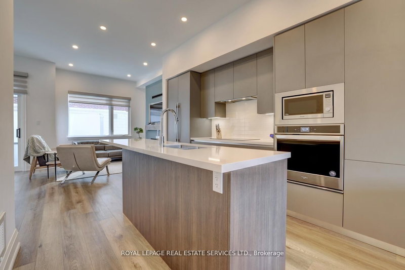 137 High St W photo 5