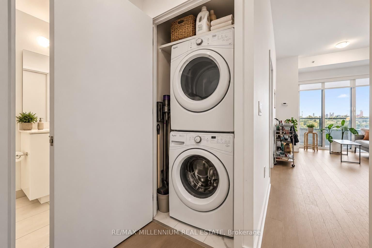 20 Shore Breeze Drive • #803 • Toronto, ON photo 34