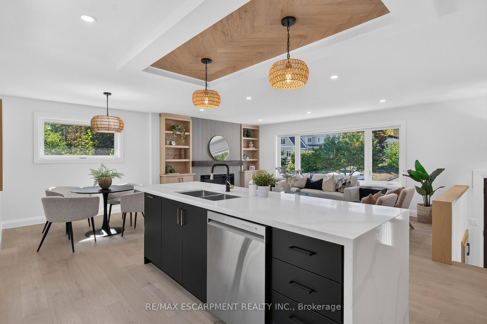 3028 Eva Drive • Burlington, ON photo 15