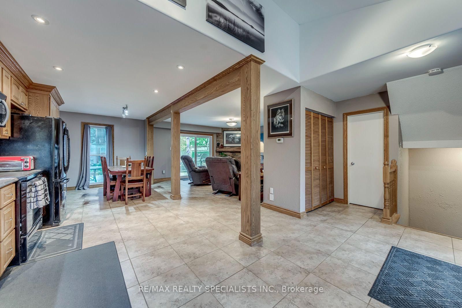 4089 BARBICAN Drive • Mississauga, ON photo 11