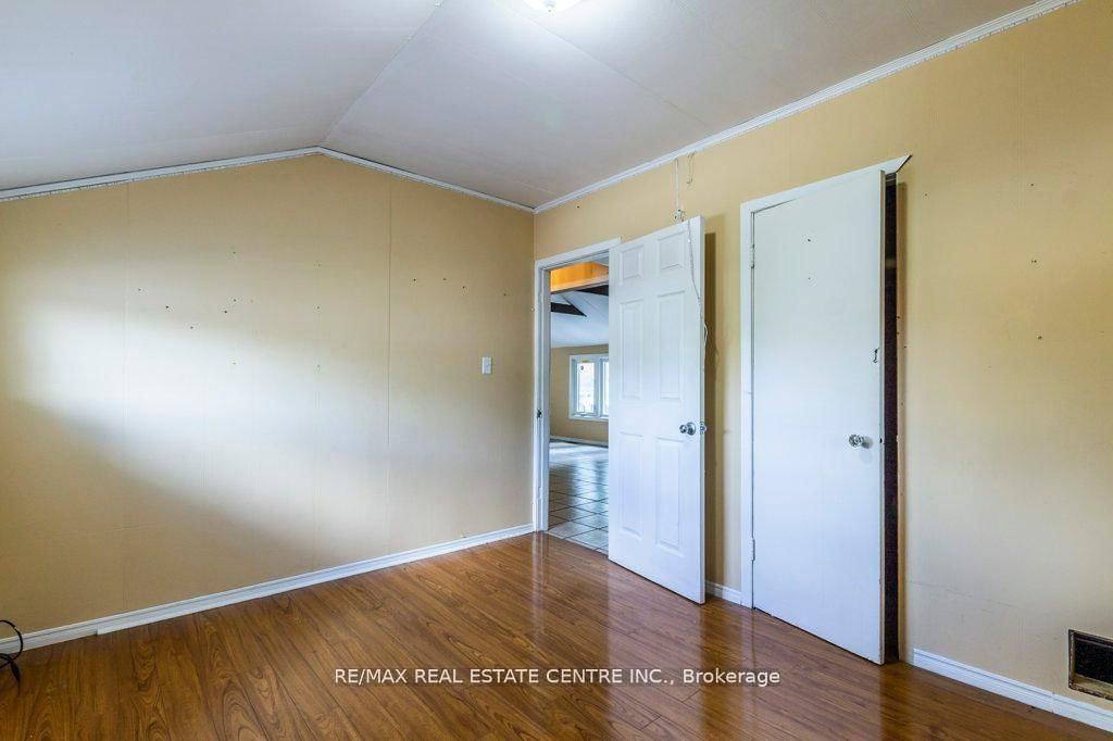 215-217 Queen Street • Milton, ON photo 38