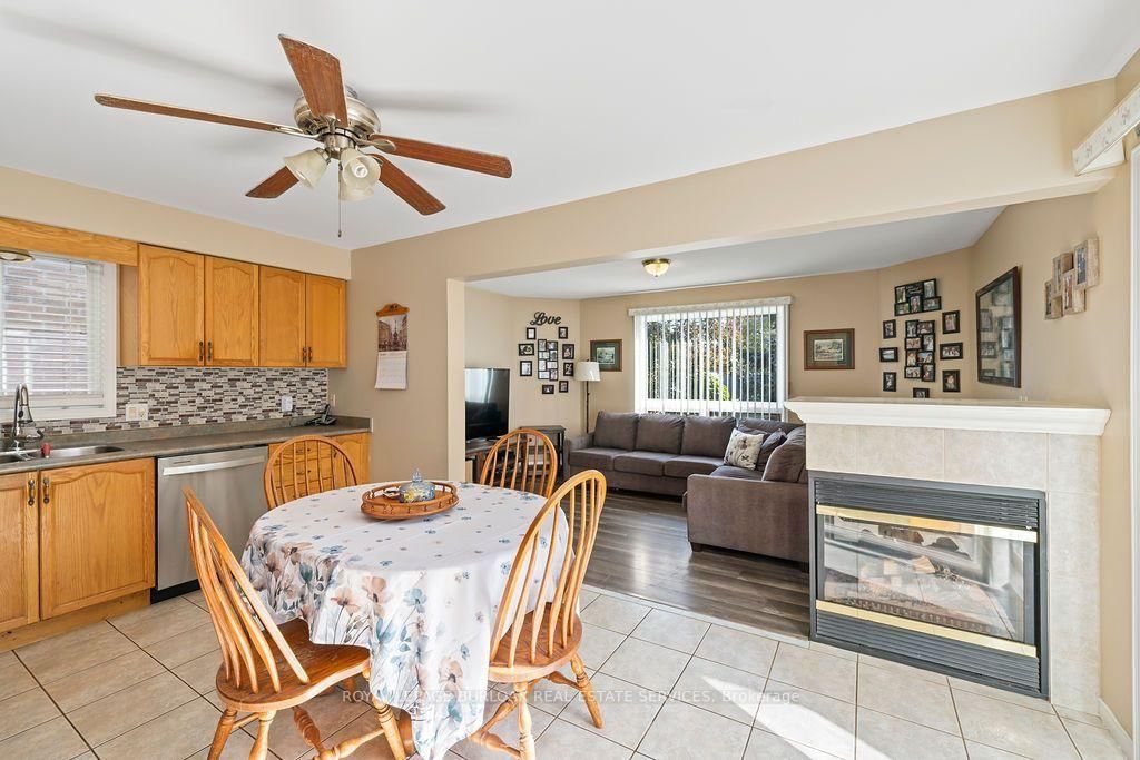 4114 Pincay Oaks Lane • Burlington, ON photo 7