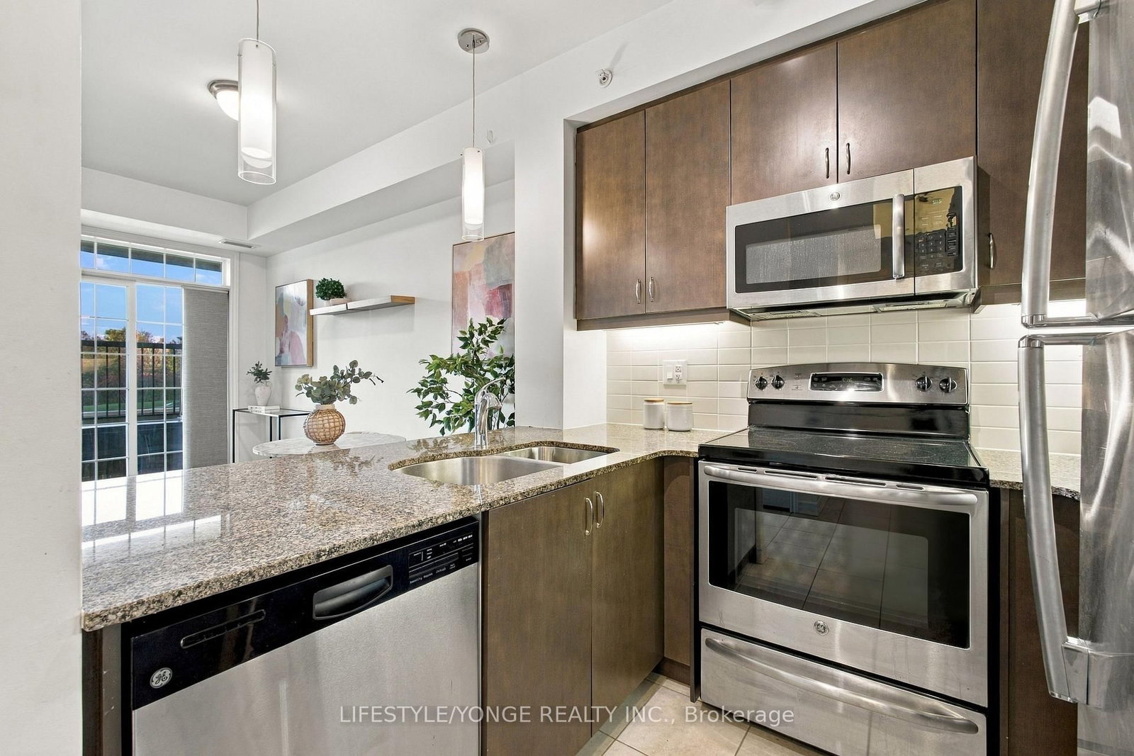 2300 Upper Middle Road W • #231 • Oakville, ON photo 14