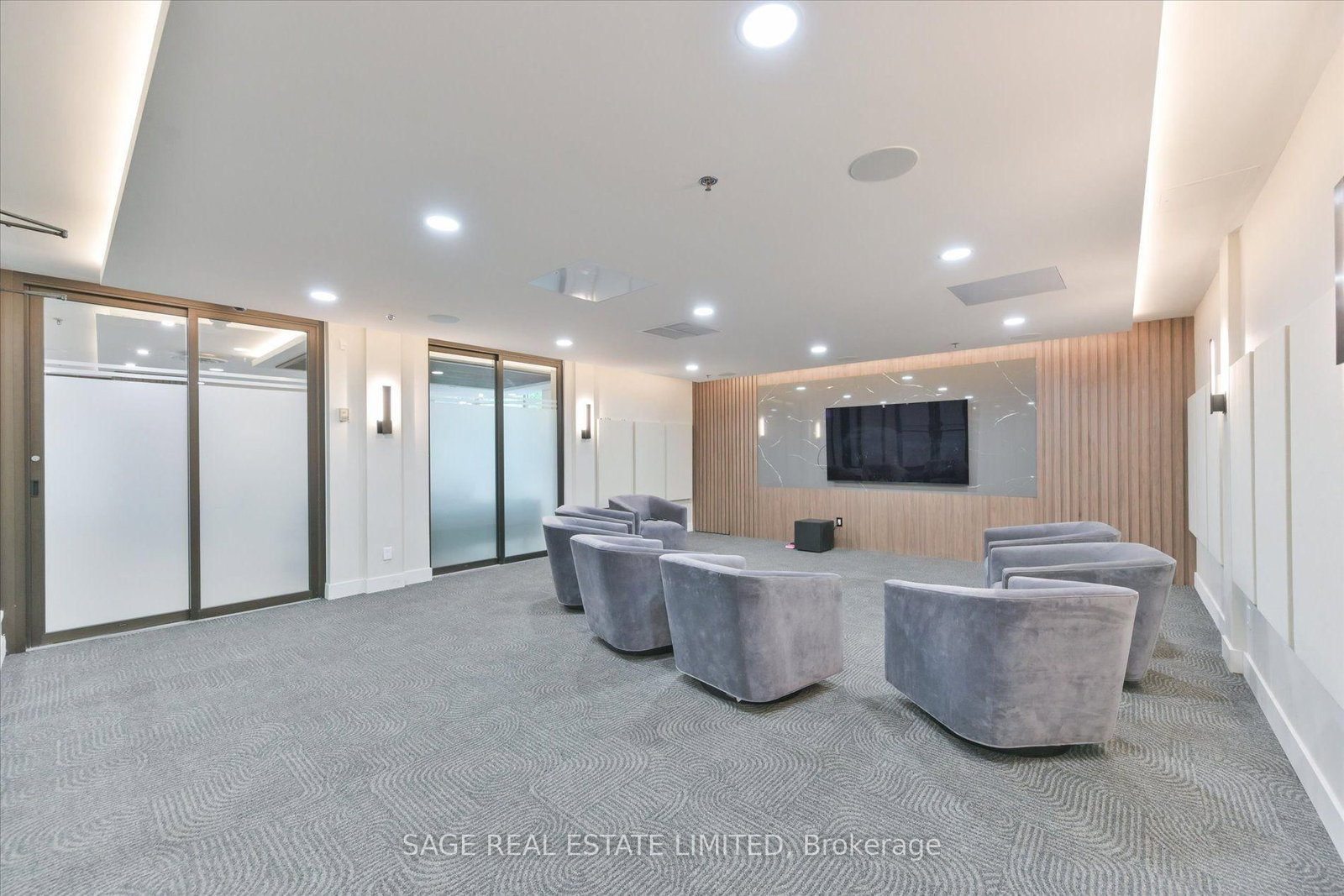 24 Southport Street • #846 • Toronto, ON photo 32