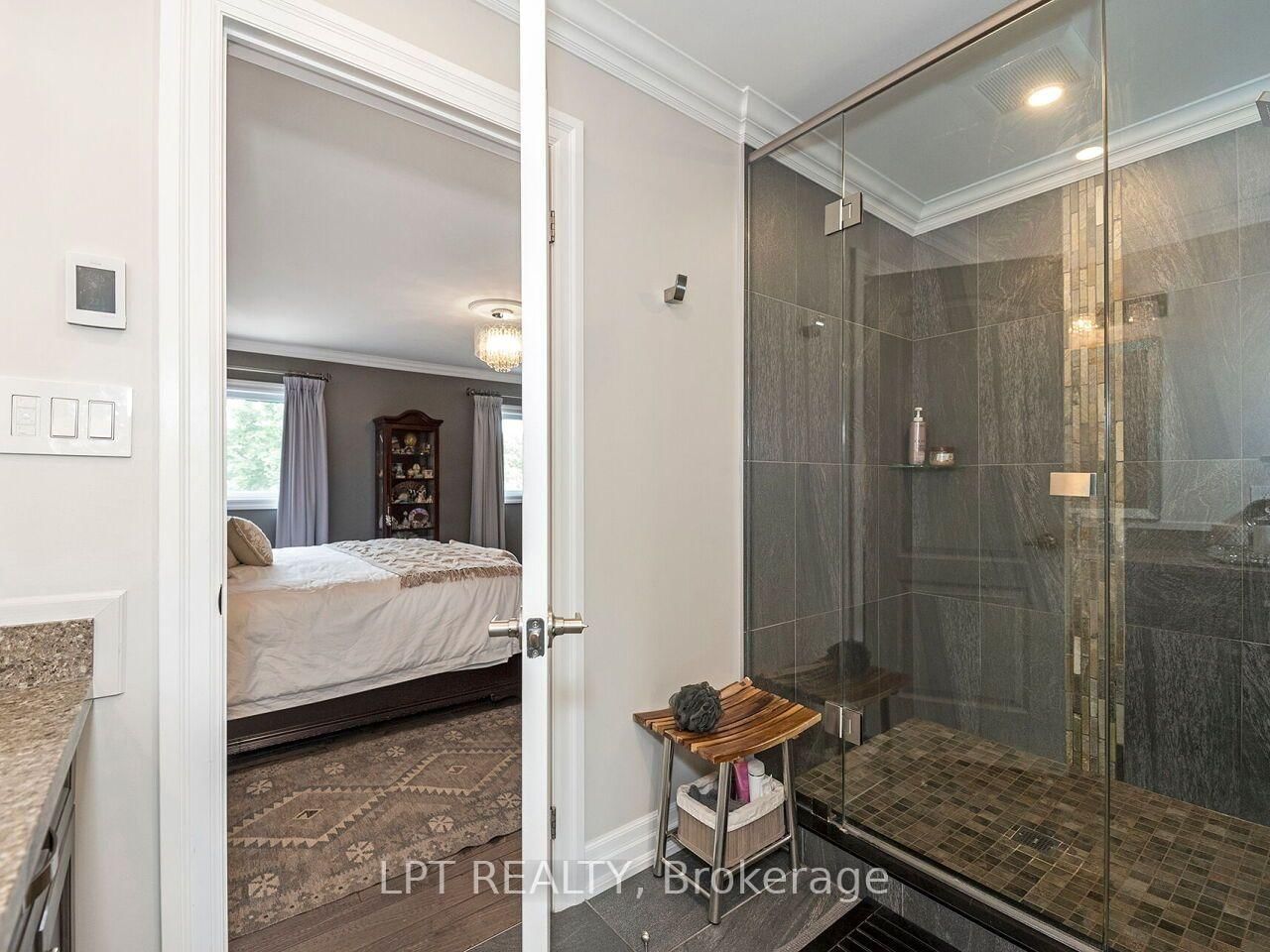 493 Tipperton Crescent • Oakville, ON photo 29
