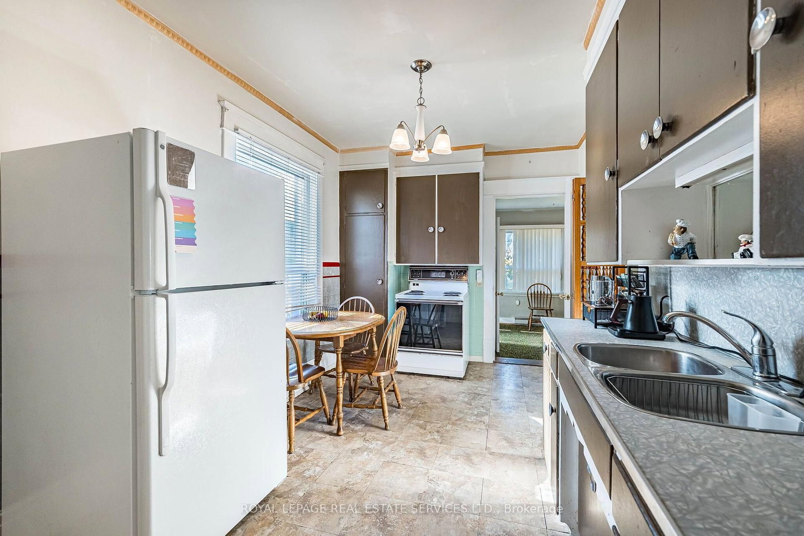 85 West Street • Brampton, ON photo 8