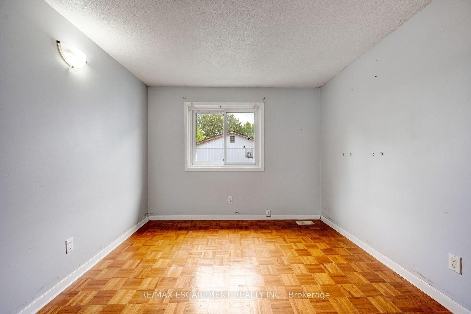 13 Holmstead Court • Brampton, ON photo 18