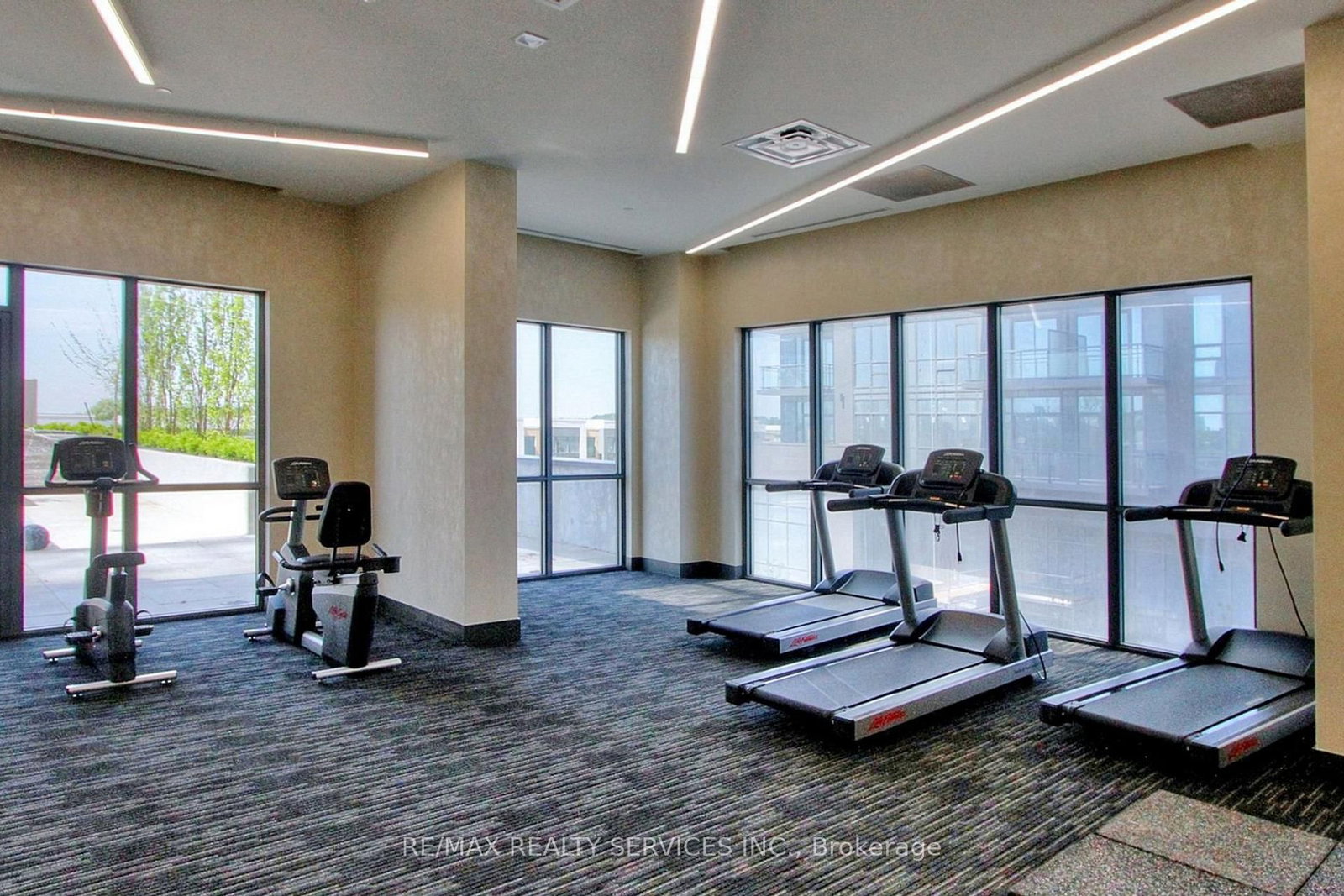 1513-5033 Four Springs Ave, Mississauga, view 7