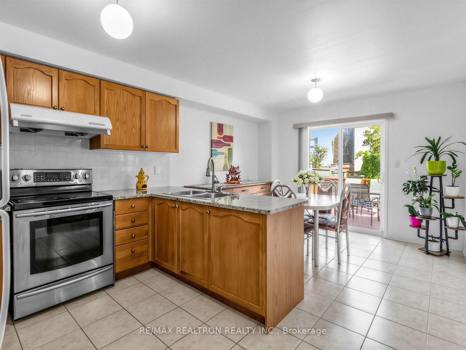 4841 Apple Blossom Circle • Mississauga, ON photo 12