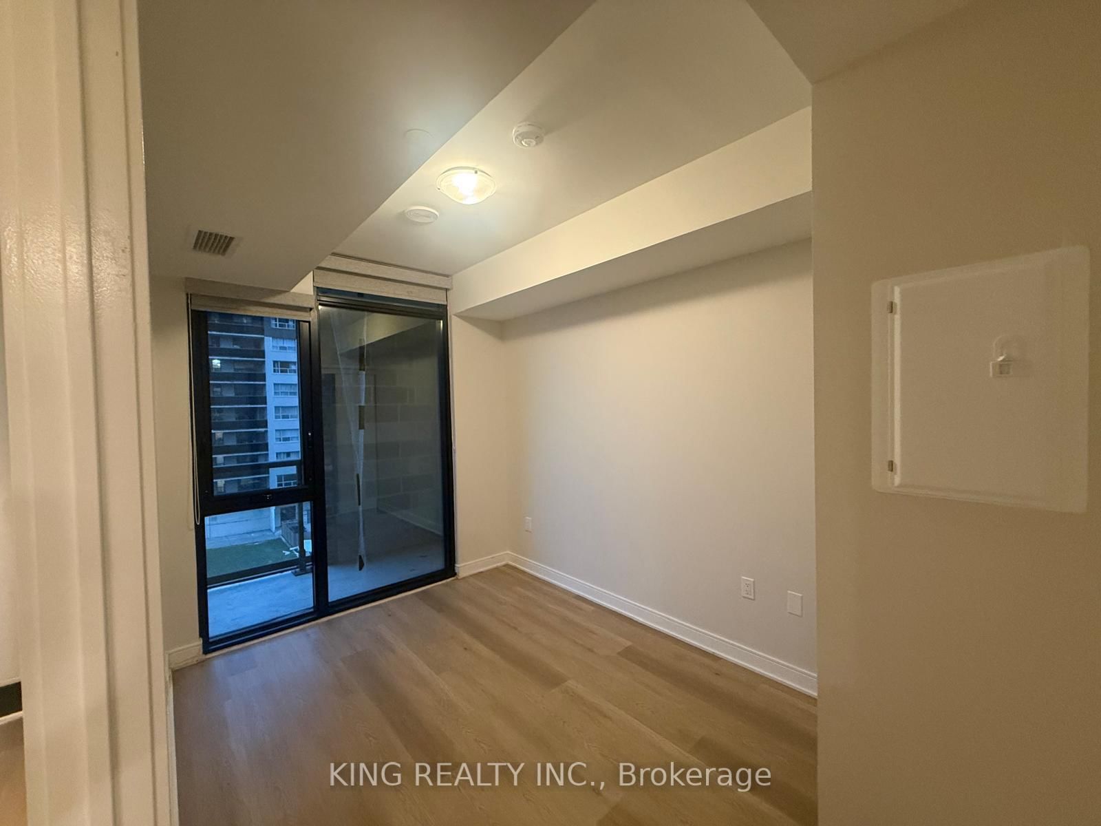 411-86 Dundas St, Mississauga, view 15