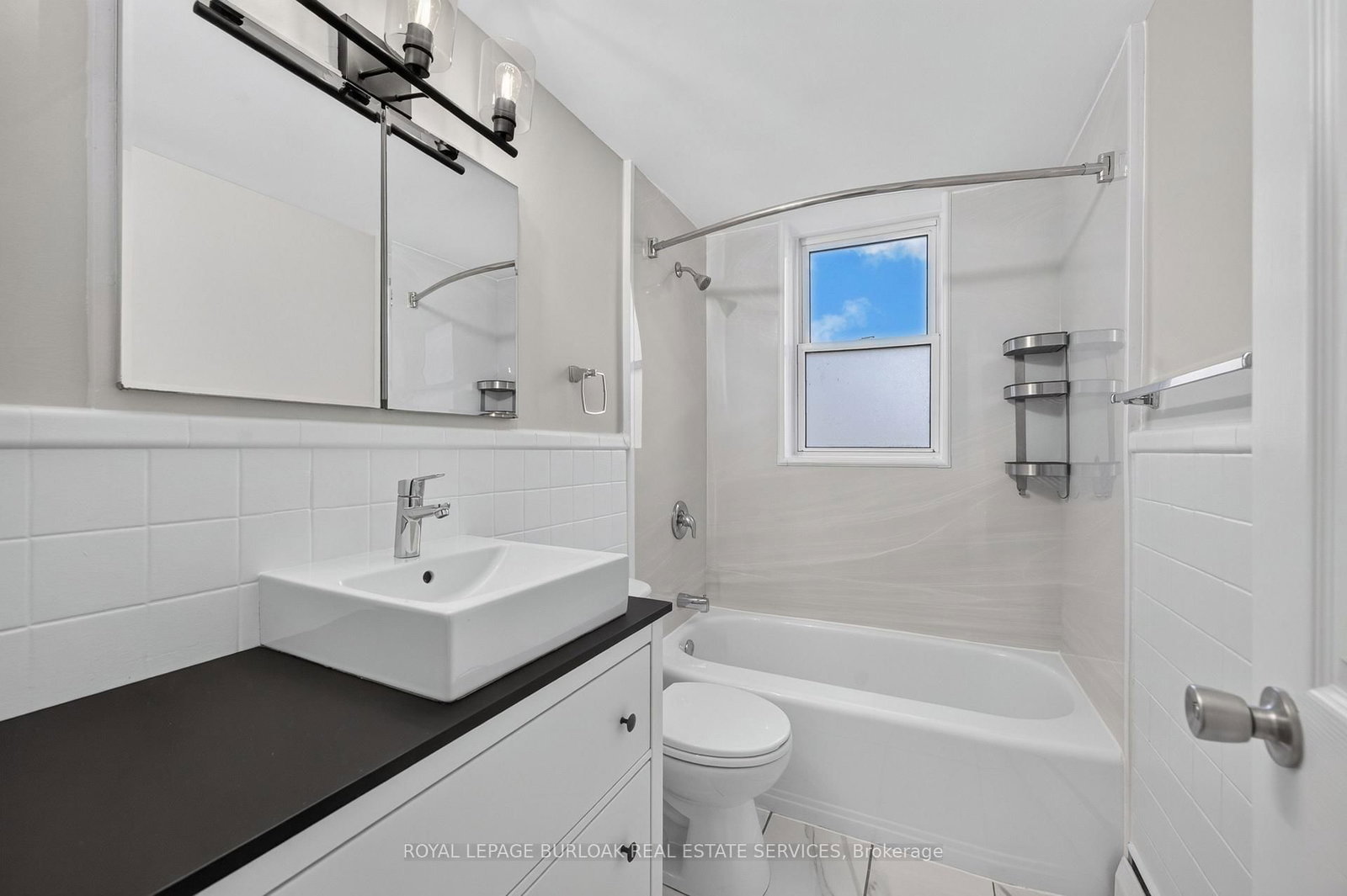2420 New Street • #1 • Burlington, ON photo 21
