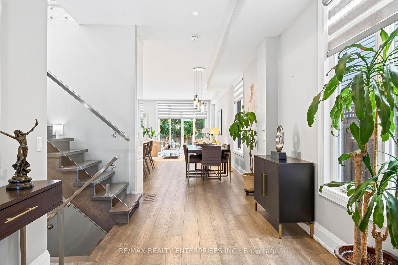 36B Pine Avenue N • Mississauga, ON photo 4
