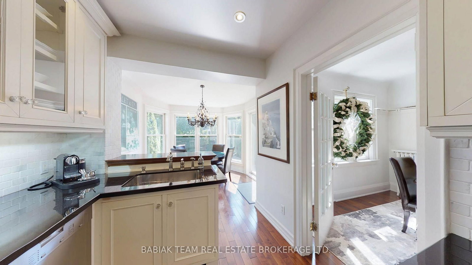21 Humber Trail • Toronto, ON photo 14