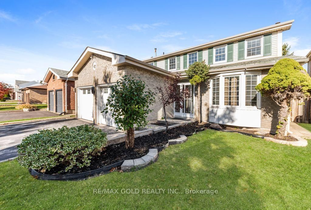 Detached House for sale at 47 Mikado Crescent, Brampton, Ontario, L6S 3R5 - Central Park - MLS: W14109302