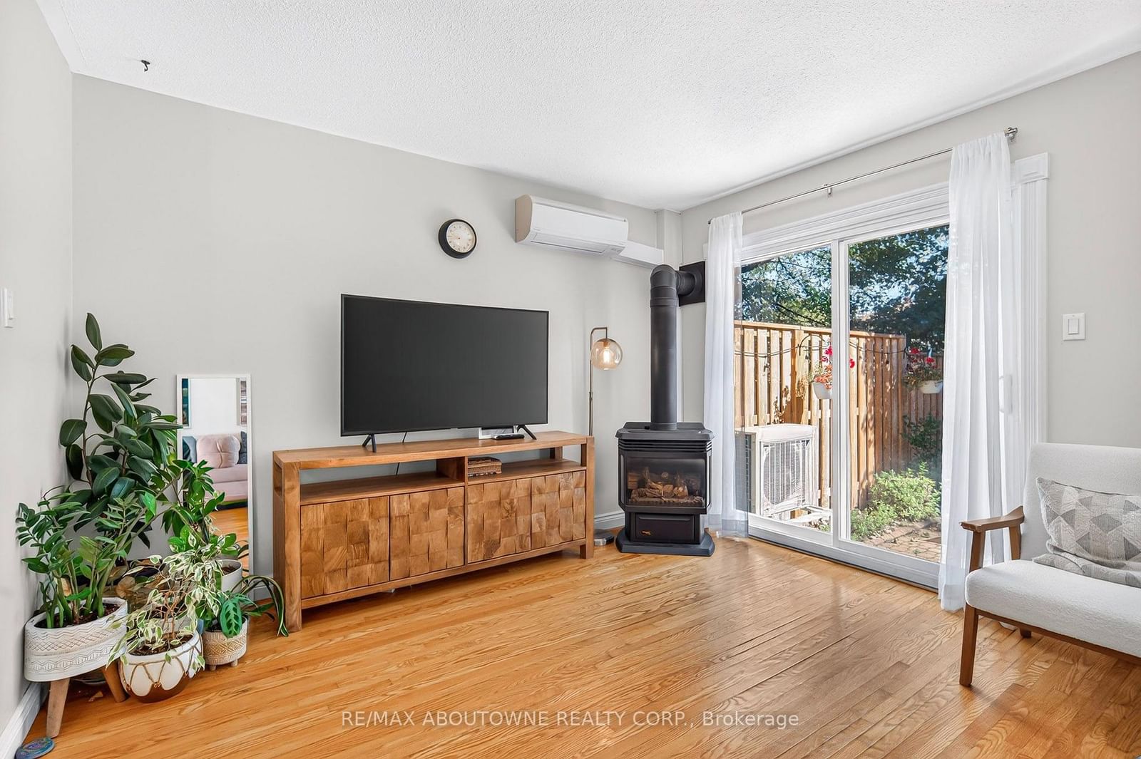1517 Elm Road • #9 • Oakville, ON photo 5