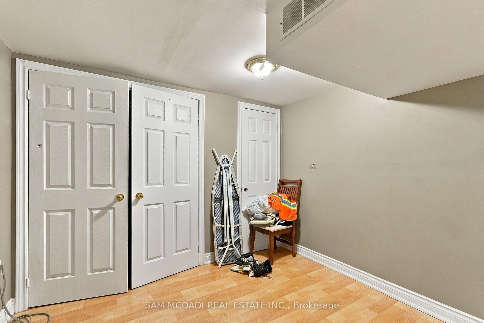 561 Tedwyn Drive • Mississauga, ON photo 20