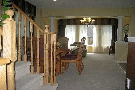 7314 Cork Tree Row, Mississauga, L5N8N9 | Image 2