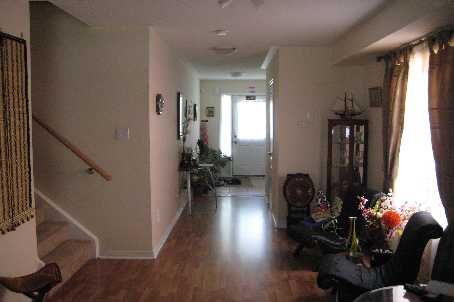 16 - 7360 Zinnia Pl, Mississauga, L5W2A1 | Image 2