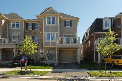 Townhouse sold at 925 Burrows Gate, Milton, Ontario, L9T0K7 - Coates - MLS: W1441249
