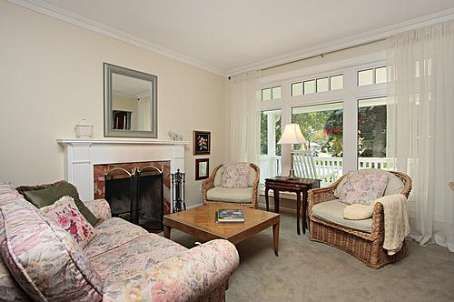 457 Selsey Dr, Mississauga, L5A1B7 | Image 2