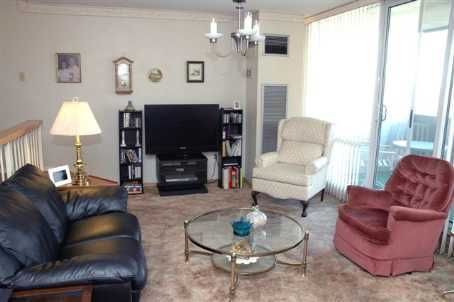 1309 - 240 Scarlett Rd, Toronto, M6N4X4 | Image 2