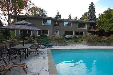 1561 Pinetree Cres, Mississauga, L5G2S9 | Image 2