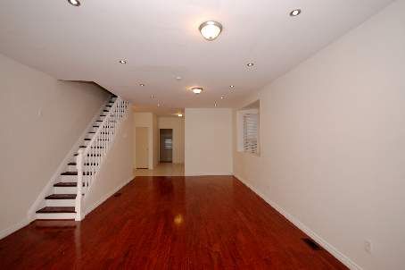 1383 Lansdowne Ave, Toronto, M6H3Z9 | Image 2