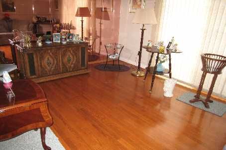 68 Elgin Dr, Brampton, L6Y1A9 | Image 2