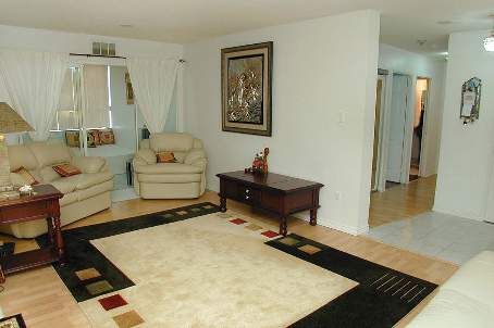 1809 - 30 Malta Ave, Brampton, L6V4A4 | Image 2