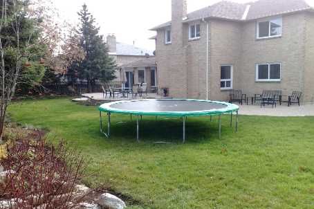 16 Chalmers Crt, Brampton, L6Z3G9 | Image 2