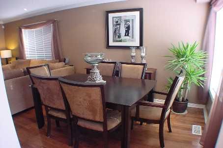 110 Dwyer Dr, Brampton, L6P2C3 | Image 3