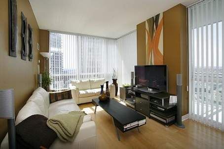 1909 - 3939 Duke Of York Blvd, Mississauga, L5B4N2 | Image 2