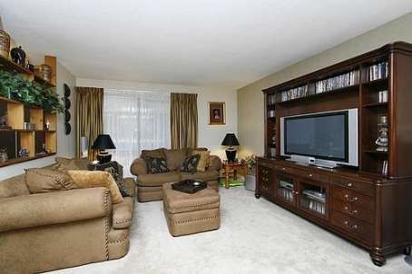 11 - 3050 Constitution Blvd, Mississauga, L4Y3X1 | Image 3