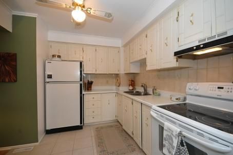 58 - 830 Stainton Dr, Mississauga, L5C2Z3 | Image 3