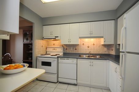 404 - 32 Tannery St, Mississauga, L5M1V2 | Image 3