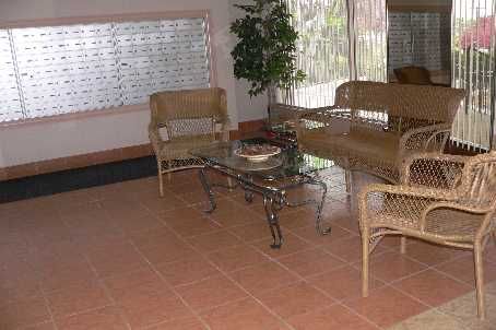 917 - 80 Grandravine Dr, Toronto, M3J1B2 | Image 2