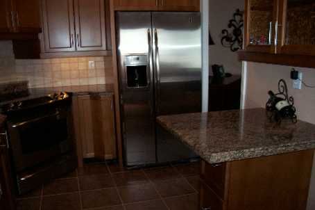 703 - 2345 Confederation Pkwy, Mississauga, L5B2H3 | Image 3