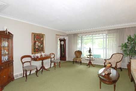 385 Markland Dr, Toronto, M9C1S1 | Image 2