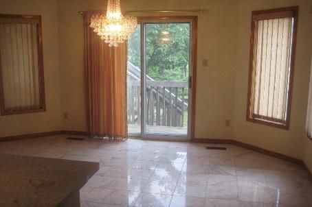 354 Ceremonial Dr, Mississauga, L5R2E4 | Image 3